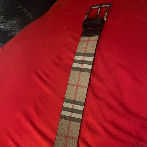 Burberry Belt - Picture 1 of 3